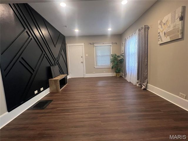 1604 Quendo Avenue, University City, MO 63130