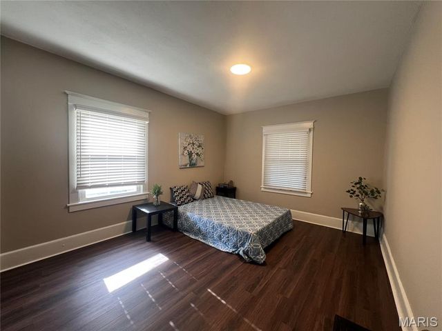 1604 Quendo Avenue, University City, MO 63130