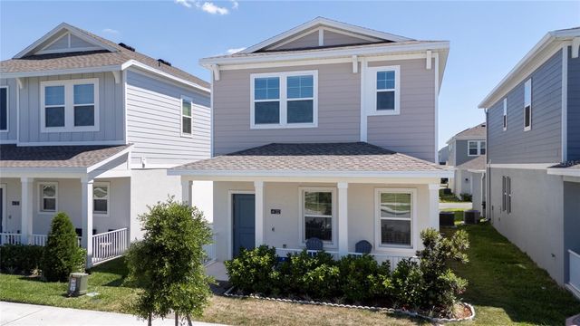 4132 JESPERSEN STREET, Apopka, FL 32712