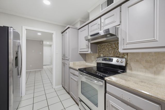 3703 Hulen Park Drive, Fort Worth, TX 76109