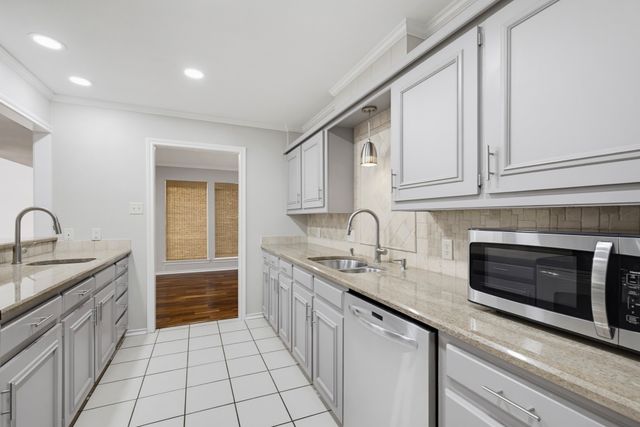3703 Hulen Park Drive, Fort Worth, TX 76109