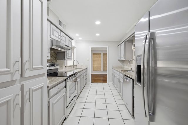 3703 Hulen Park Drive, Fort Worth, TX 76109