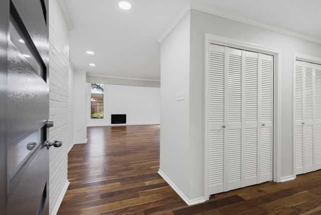 3703 Hulen Park Drive, Fort Worth, TX 76109