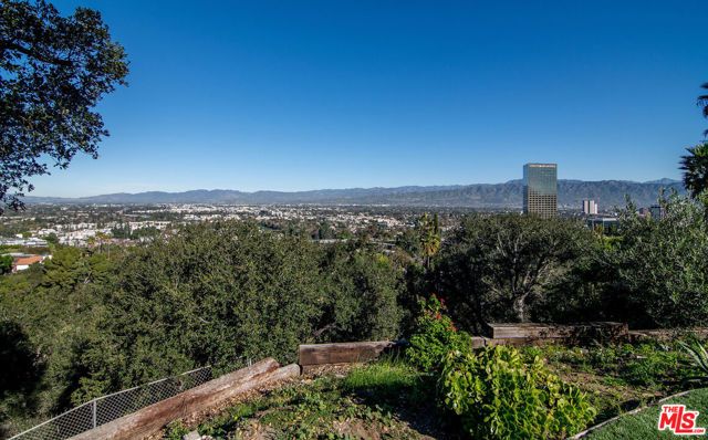 10803 Alta View Drive, Studio City (los Angeles), CA 91604