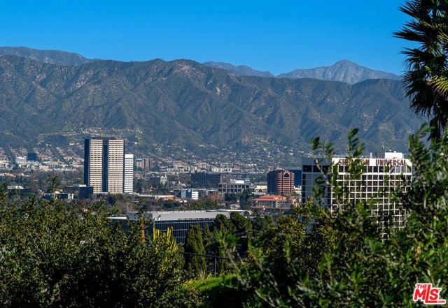 10803 Alta View Drive, Studio City (los Angeles), CA 91604