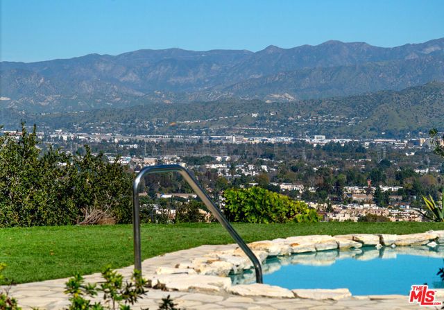 10803 Alta View Drive, Studio City (los Angeles), CA 91604