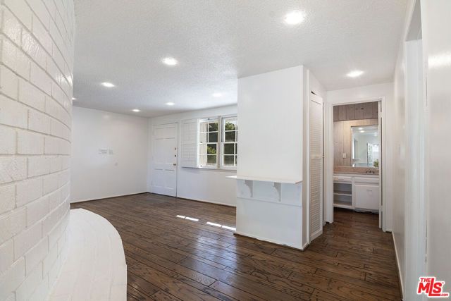 10803 Alta View Drive, Studio City (los Angeles), CA 91604