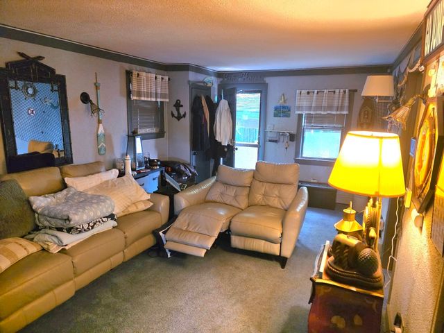 29 Sabbatia Dr, Taunton, MA 02780
