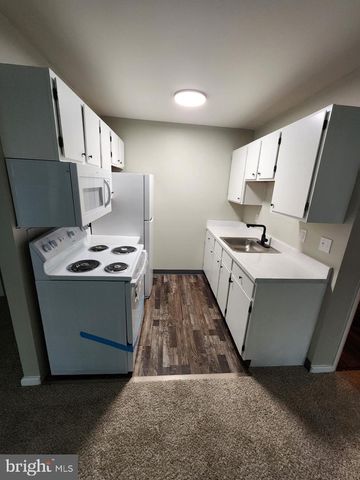 311 Columbia St Apt 3, Cumberland, MD 21502