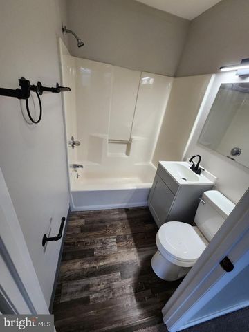 311 Columbia St Apt 3, Cumberland, MD 21502