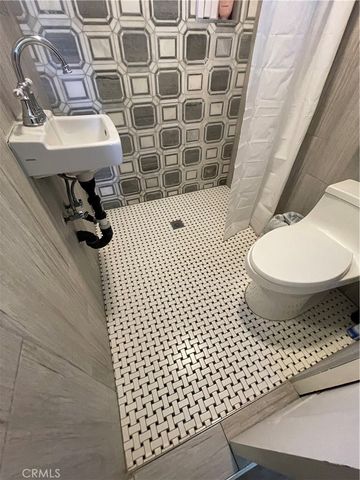 12637 Cometa, Los Angeles, CA 91340