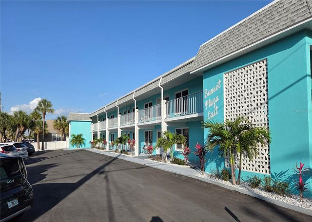 680 71ST AVENUE 12, St Pete Beach, FL 33706