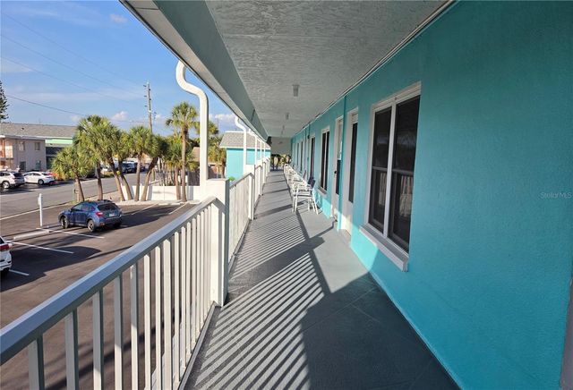 680 71ST AVENUE 12, St Pete Beach, FL 33706