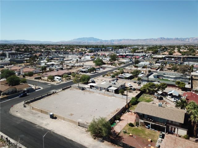 4730 Pioneer Avenue, Las Vegas, NV 89102