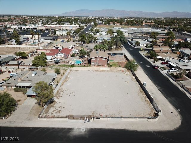 4730 Pioneer Avenue, Las Vegas, NV 89102