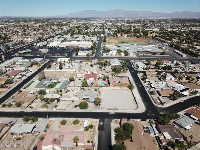 4730 Pioneer Avenue, Las Vegas, NV 89102