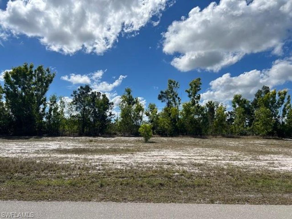 3518 47th ST, Cape Coral, FL 33993