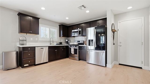 3996 S Manitoba, Ontario, CA 91761