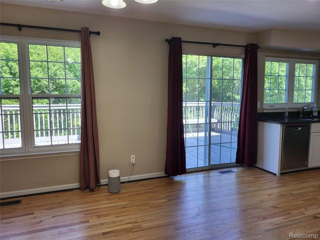 5791 Beauchamp Place, West Bloomfield Charter Township, MI 48322