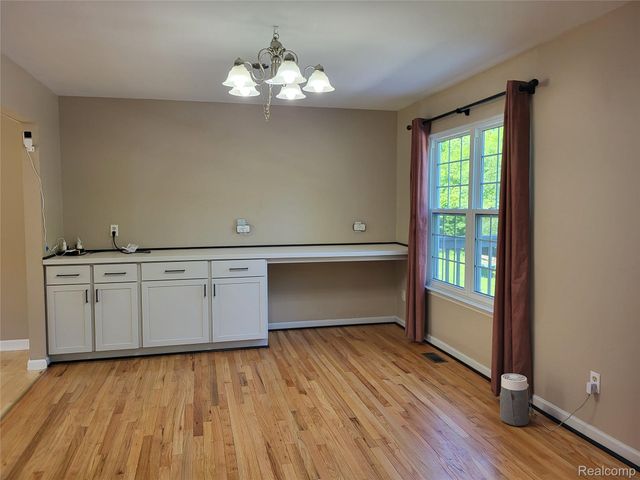 5791 Beauchamp Place, West Bloomfield Charter Township, MI 48322