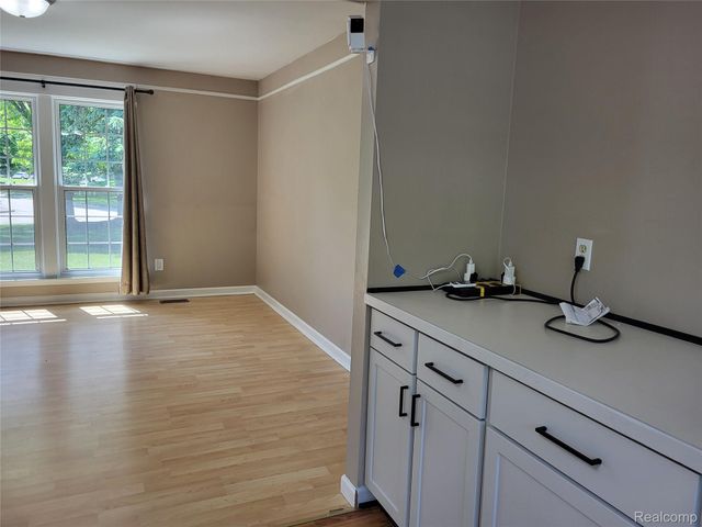5791 Beauchamp Place, West Bloomfield Charter Township, MI 48322