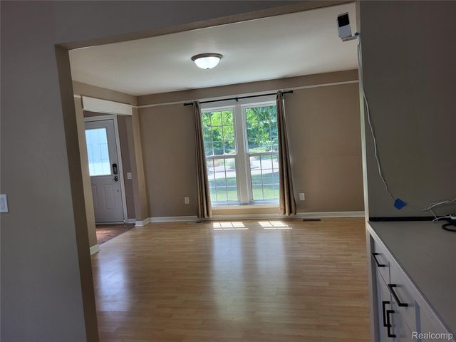 5791 Beauchamp Place, West Bloomfield Charter Township, MI 48322