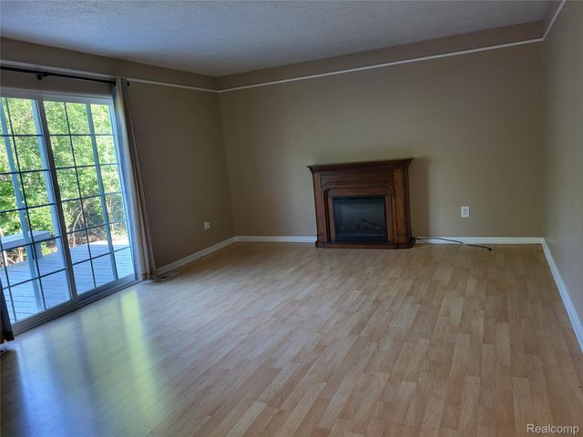 5791 Beauchamp Place, West Bloomfield Charter Township, MI 48322