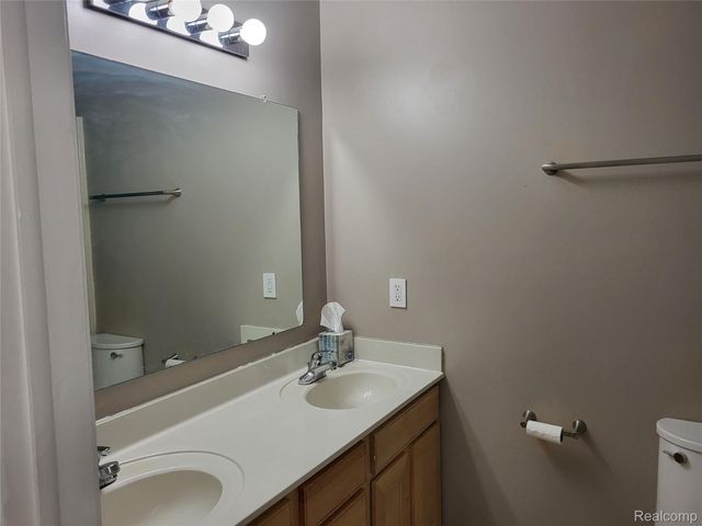 5791 Beauchamp Place, West Bloomfield Charter Township, MI 48322