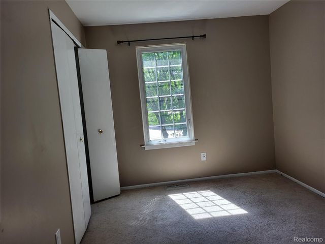 5791 Beauchamp Place, West Bloomfield Charter Township, MI 48322