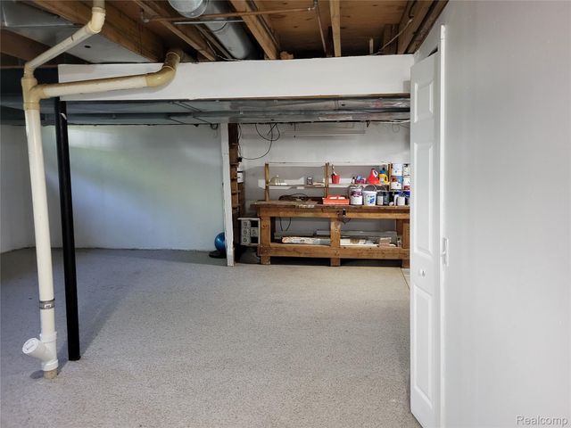 5791 Beauchamp Place, West Bloomfield Charter Township, MI 48322