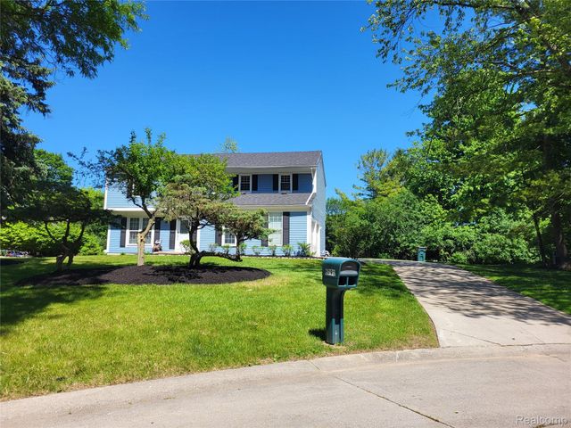 5791 Beauchamp Place, West Bloomfield Charter Township, MI 48322