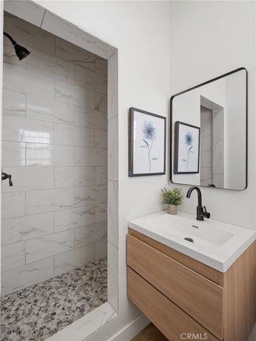 658 W 7th, San Pedro, CA 90731