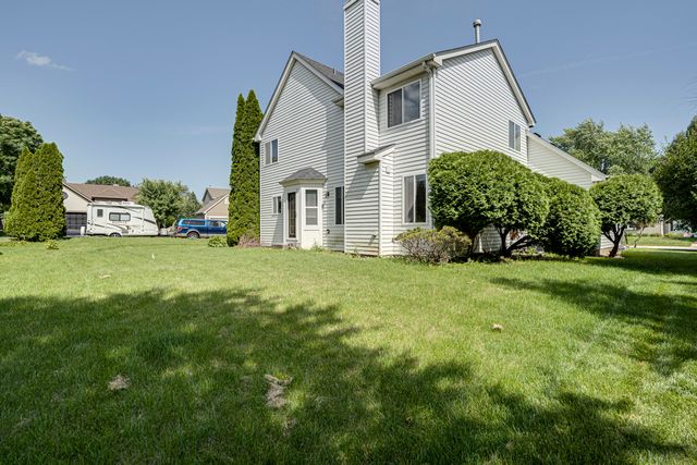 2464 Blue Spruce Lane, Aurora, IL 60502