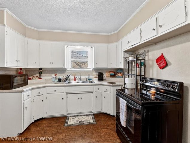 103 Paul Mathis Drive, Poteau, OK 74953