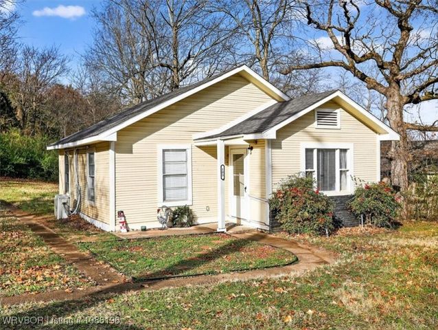 103 Paul Mathis Drive, Poteau, OK 74953