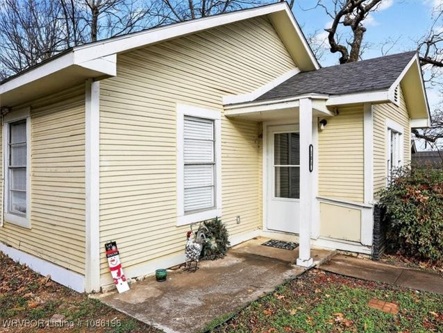 103 Paul Mathis Drive, Poteau, OK 74953