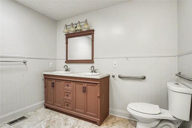 7972 Woods Lane, Jonesboro, GA 30236