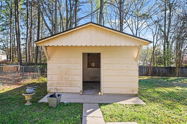 7972 Woods Lane, Jonesboro, GA 30236