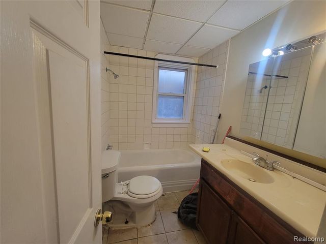 2388 Neibel Street, Hamtramck, MI 48212