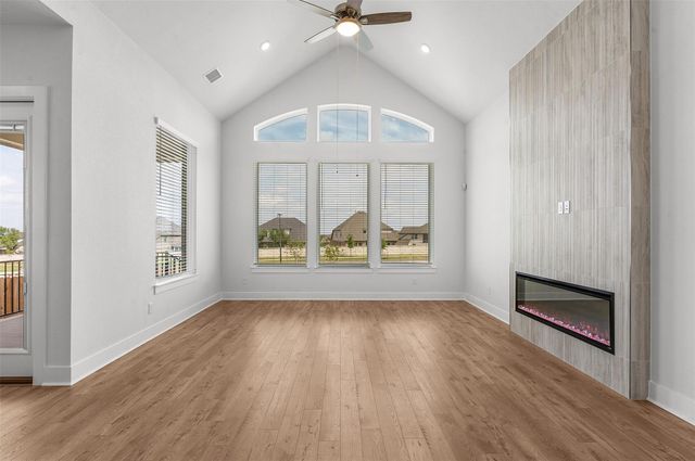 213 West Faulkner ST, Liberty Hill, TX 78642