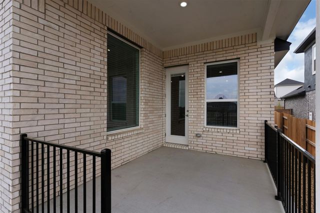 213 West Faulkner ST, Liberty Hill, TX 78642