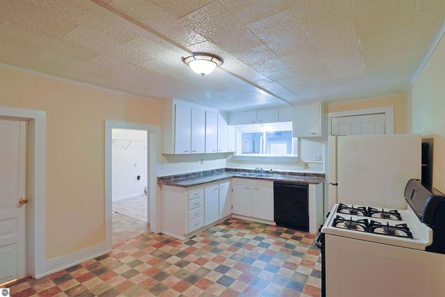 532 N Ithaca Street, Ithaca, MI 48847