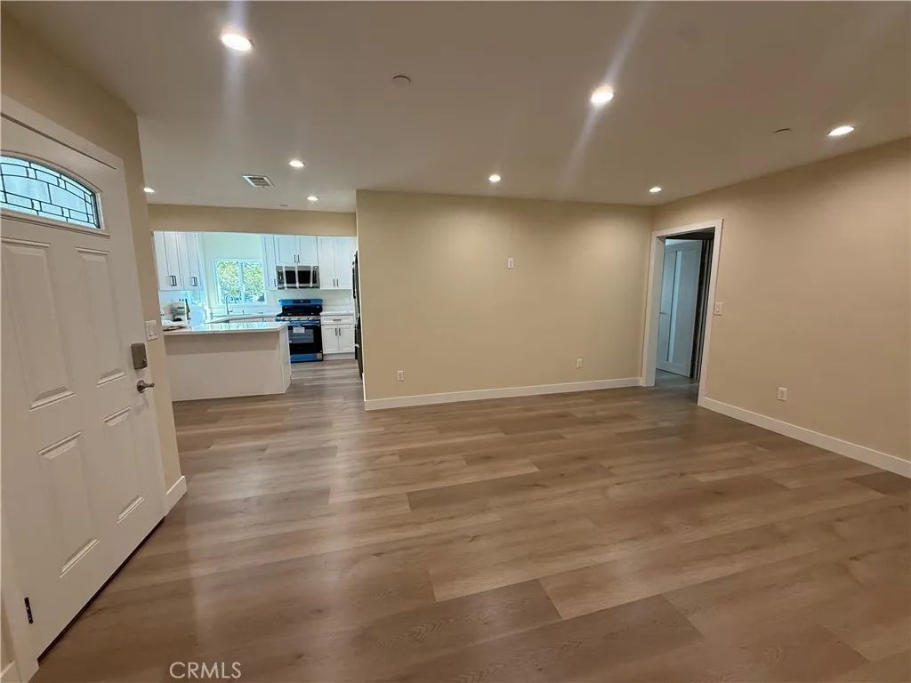 14437 Astoria Street, Sylmar, CA 91342
