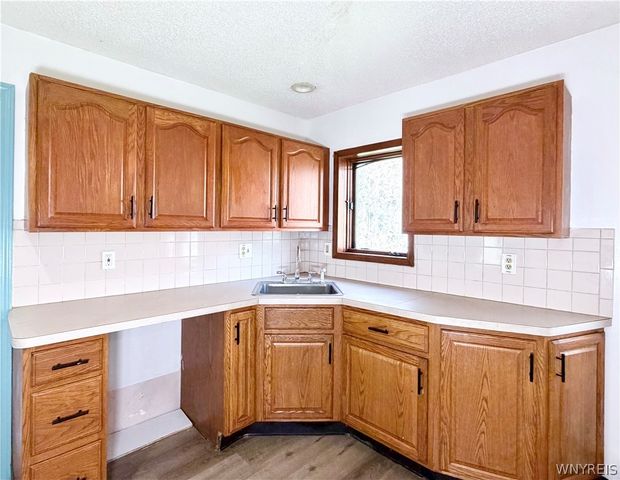 2761 South Park Avenue, Lackawanna, NY 14218