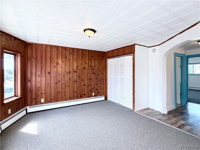 2761 South Park Avenue, Lackawanna, NY 14218