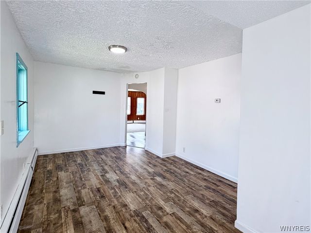2761 South Park Avenue, Lackawanna, NY 14218
