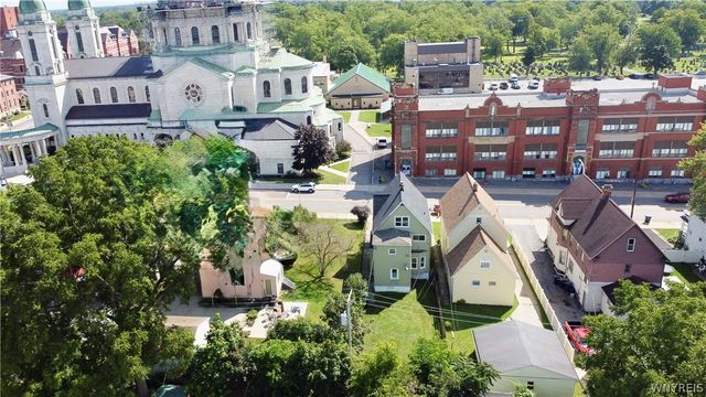 2761 South Park Avenue, Lackawanna, NY 14218