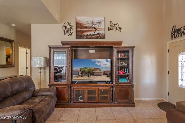 5606 Ireland Drive, Sunland Park, NM 88008