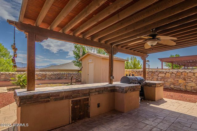 5606 Ireland Drive, Sunland Park, NM 88008