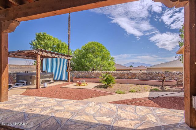 5606 Ireland Drive, Sunland Park, NM 88008